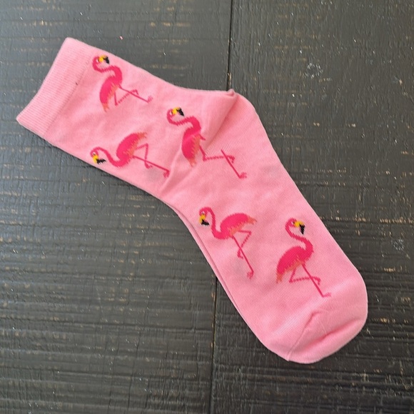 🎈4 LISTINGS FOR $20! New Pink Flamingo Socks - Picture 3 of 7